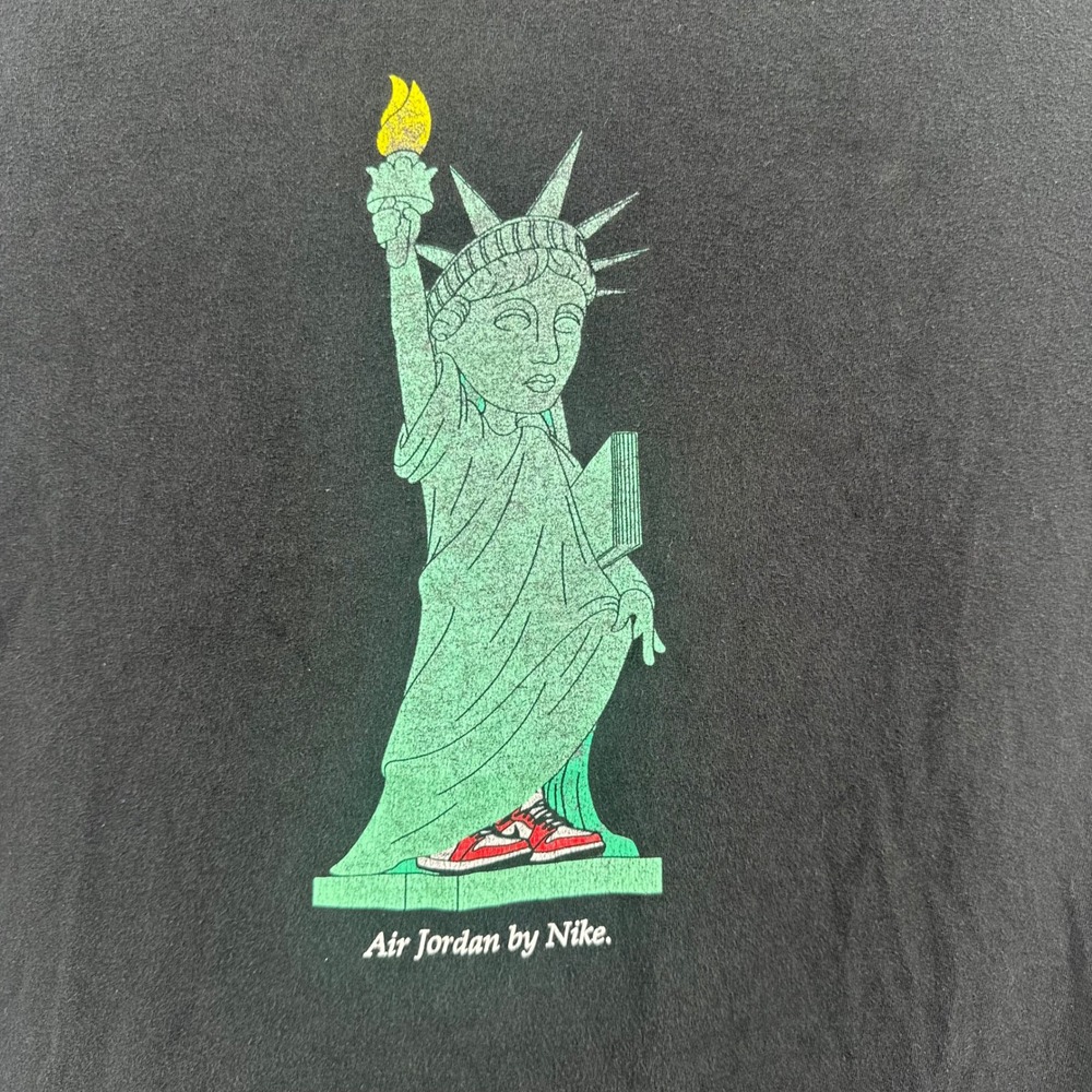 Air Jordan Nike Statue of Liberty‎ Graphic Tee NYC Statue Mens L Black Cotton